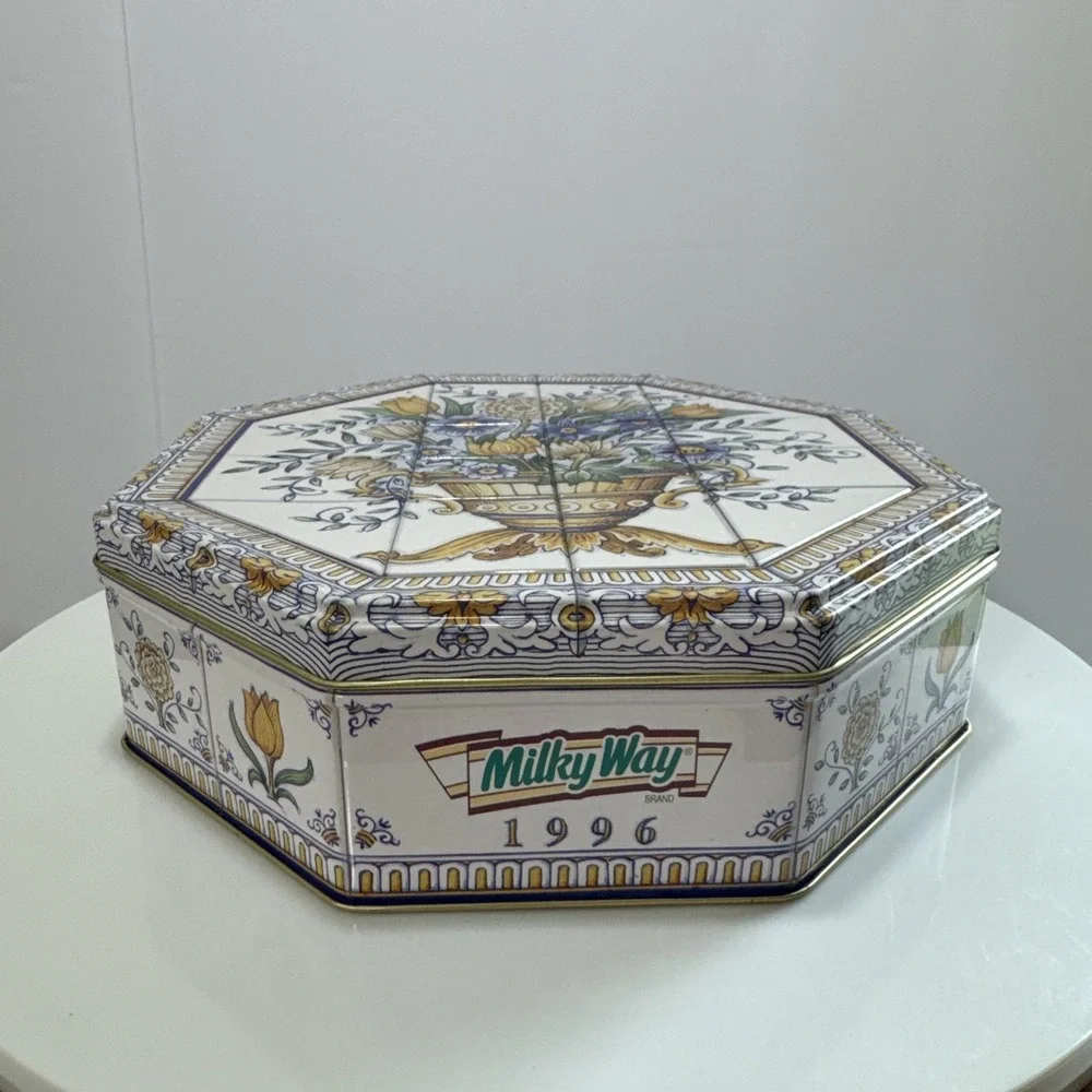 Vintage 90s Limited Edition Collector Decorative Floral‎ Vase Tin Box Canister